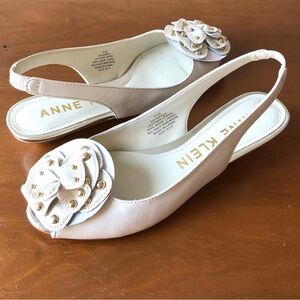 ANNE KLEIN Farrah Peep-toe Slingback Low Wedge Heel Sandal.